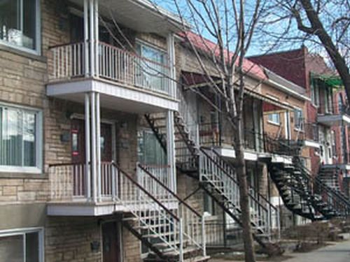 THE GOOD WEATHER HAS ARRIVED! PRETTY SOON THE BBQs AND THE OUTDOOR FIREPLACES WILL PUT SMOKE ALL AROUND MONTREAL