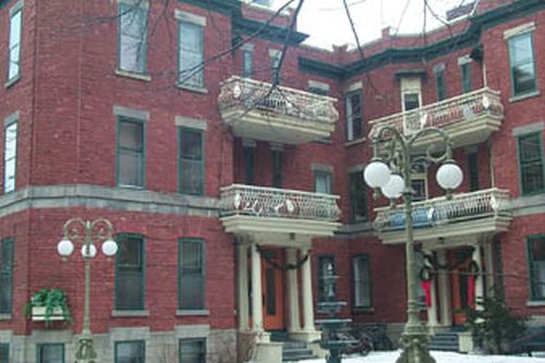 What to do after abundant snowfall and the arrival of a rise in temperature? 