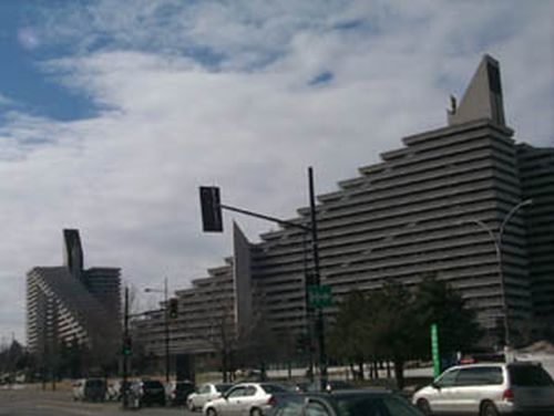 The City of Montreal establishes more restrictive criteria aimed at real estate promoters behind the Olympic pyramid