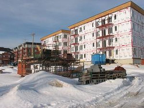 Housing start-ups decline in Quebec