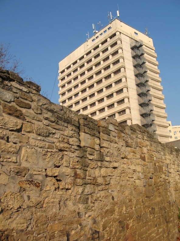 A three-month notice to leave one’s housing, it is not possible for all the tenants!