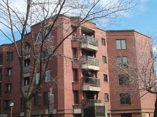 Incident with a garage door: the Court held that the syndicate of co-ownership is not at fault