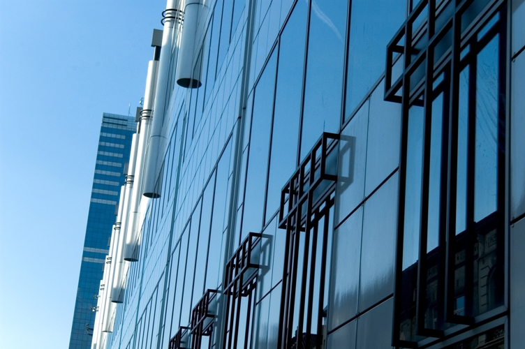 Bank of Canada maintains overnight rate target at 1 per cent 