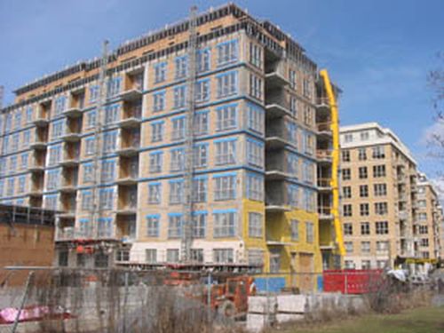 Quebec is still very much in love with condos